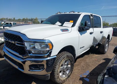 2024 Ram 2500 Big Horn 4X4 6'4 Box from USA, damaged, VIN 3C6UR5DJ5RG285365